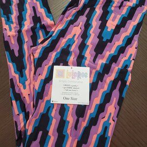 NEW Lularoe Leggings size one size
